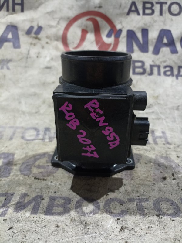 Датчик расхода воздуха NISSAN RNESSA PNN30 KA24DE 22680 70F05 (б/у)