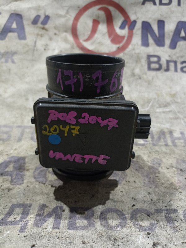 Датчик расхода воздуха NISSAN VANETTE SK82MN F8 E5T52271 (б/у)