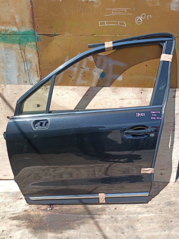 Дверь SUBARU FORESTER SJG FA20ESZHWA передняя левая COLOR 61K (б/у)