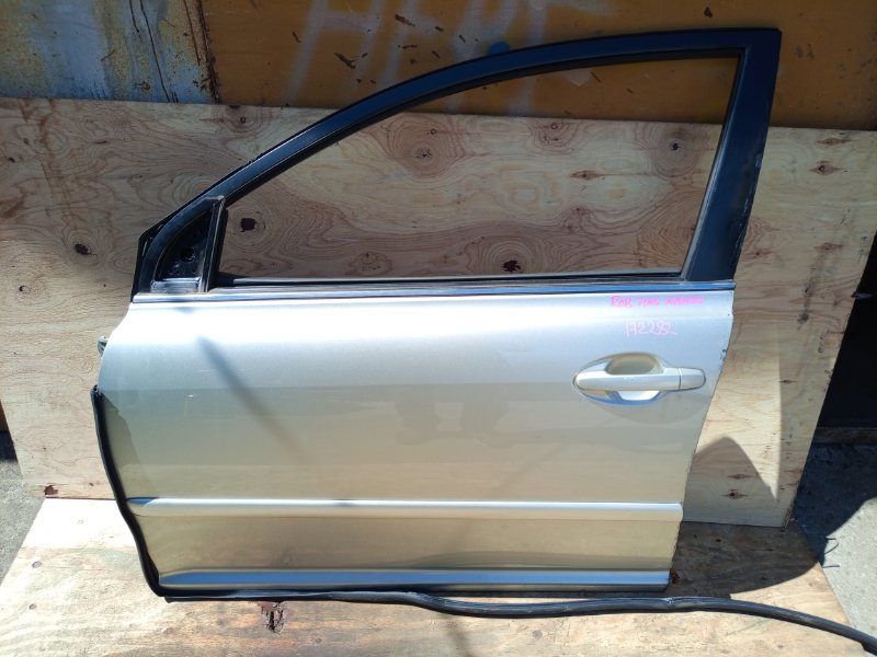 Дверь TOYOTA AVENSIS AZT250 1AZ-FSE передняя левая COLOR 1C0 (б/у)