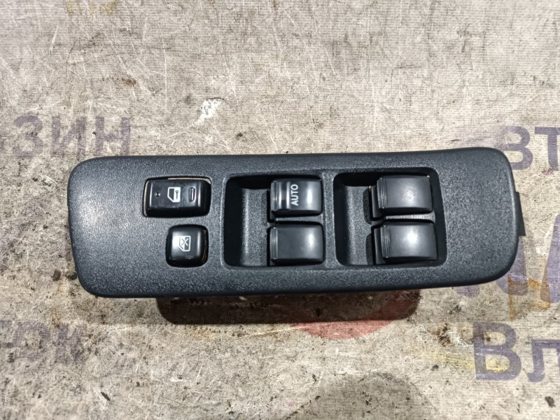 Блок упр. стеклоподьемниками TOYOTA KLUGER MCU25 1MZ-FE передний правый (б/у)