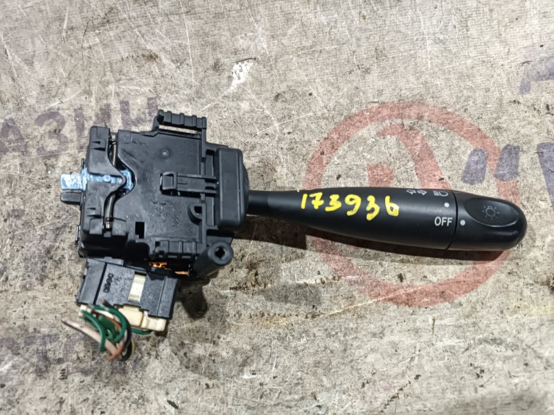 Гитара TOYOTA PORTE NNP10 2NZ-FE правая (б/у)