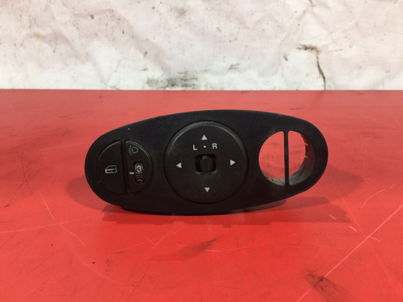 Блок управления зеркалами Lifan Smily 1 F3750550 Б/У