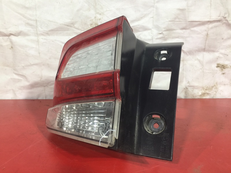 Фонарь наружний задний левый Subaru XV 2