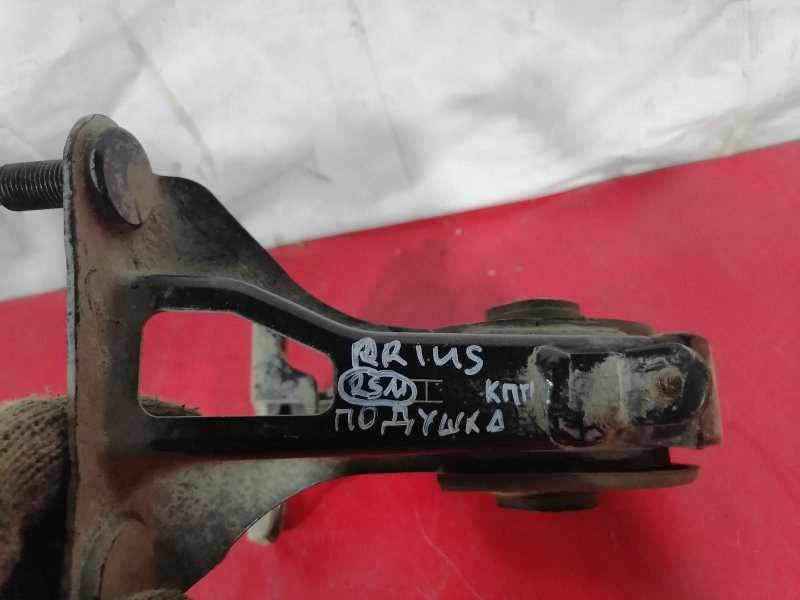 Подушка МКПП prius 2