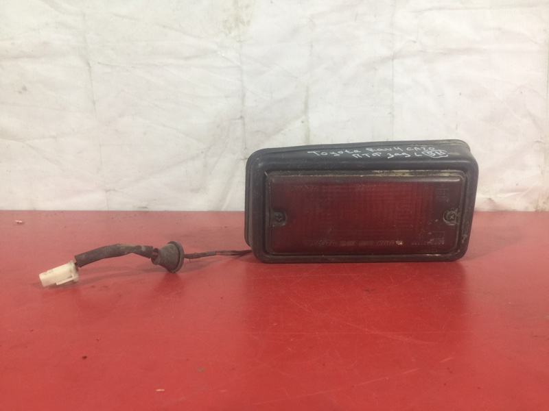 ПТФ задний левый Toyota Rav4 CA20 0083088308 Б/У