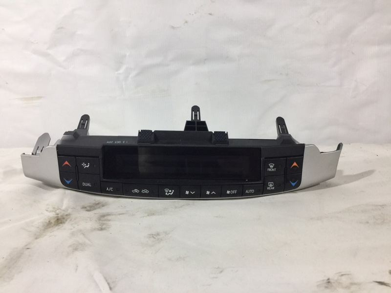 Блок управления климат-контролем Lexus CT200H 1 5590076040 контрактная