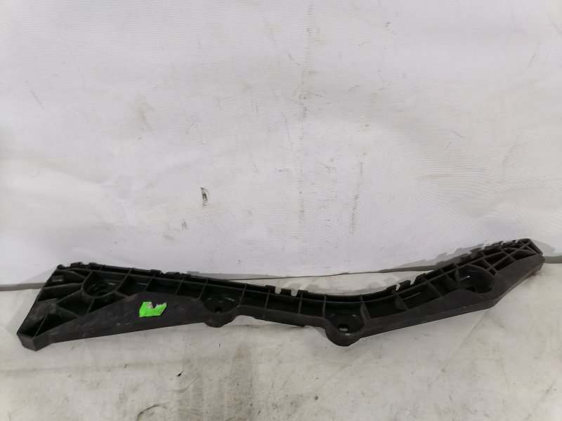 Кронштейн бампера задний правый rapid 1