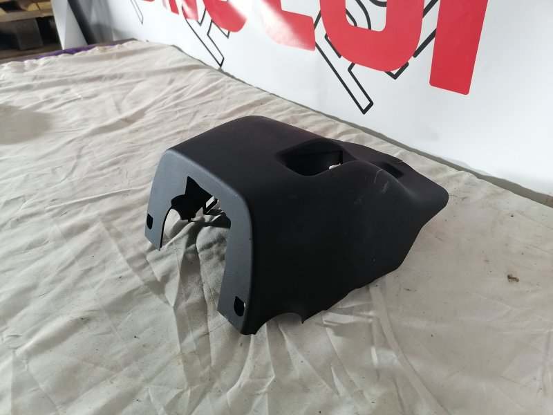 Кожух рулевой колонки CT200H 1
