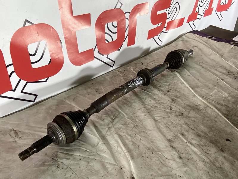 Привод передний правый CT200H 1