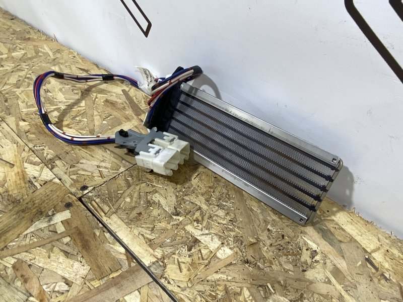 Радиатор печки CT200H 1