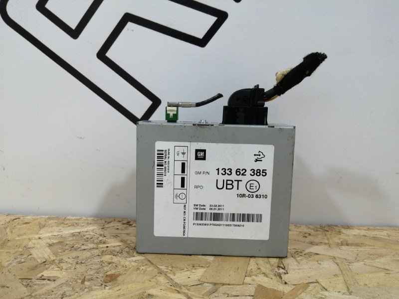 Блок управления антенной Opel Astra j GTC 13362385 контрактная
