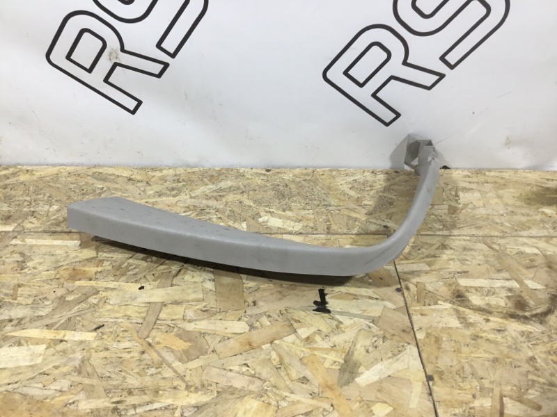 Обшивка двери багажника правая Opel Astra j GTC