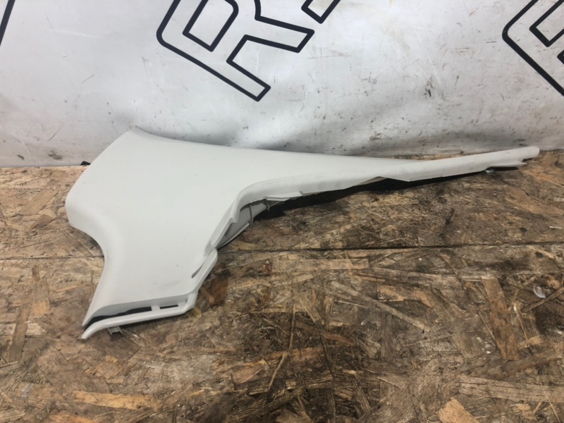 Обшивка стойки кузова задняя правая Mazda 6 GJ Обшивка стойки кузова задняя правая Mazda 6 GJ