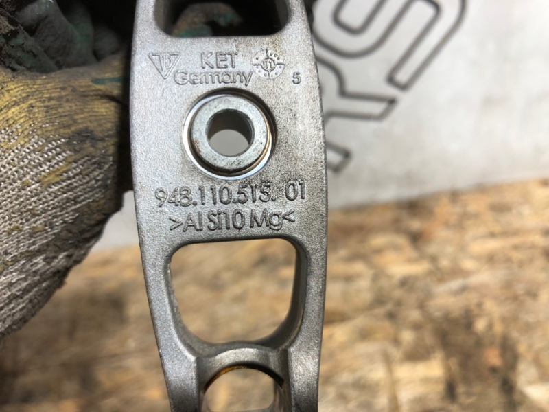 Кронштейн Cayenne 2 M48.02