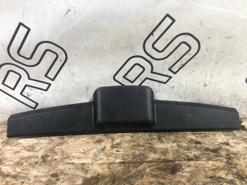 Запчасть обшивка крышки багажника Mazda 3 BL BBP168930 контрактная Обшивка крышки багажника Mazda 3 BL BBP168930 контрактная
