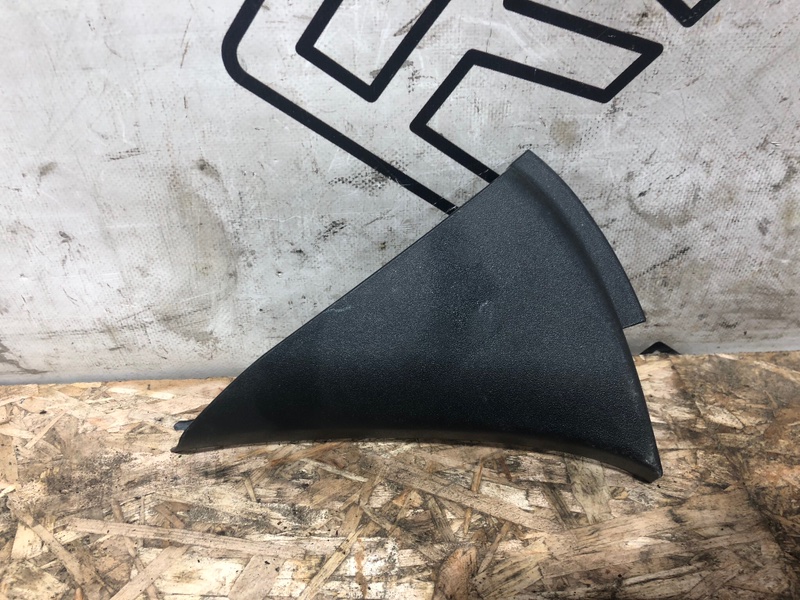 Накладка двери задняя левая Lexus CT200H 1 6749876010 контрактная