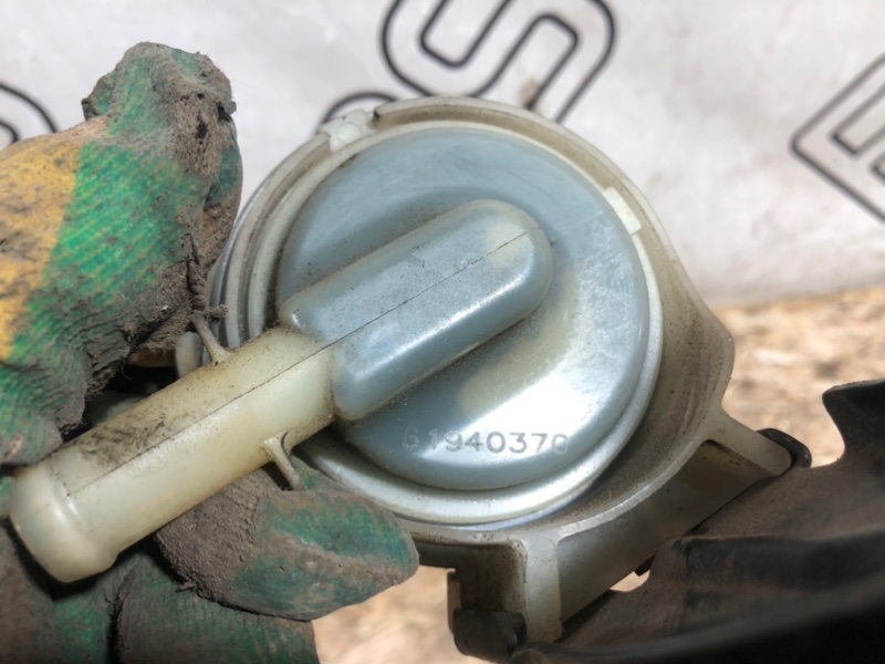 Бачок гидроусилителя руля Tribeca 1