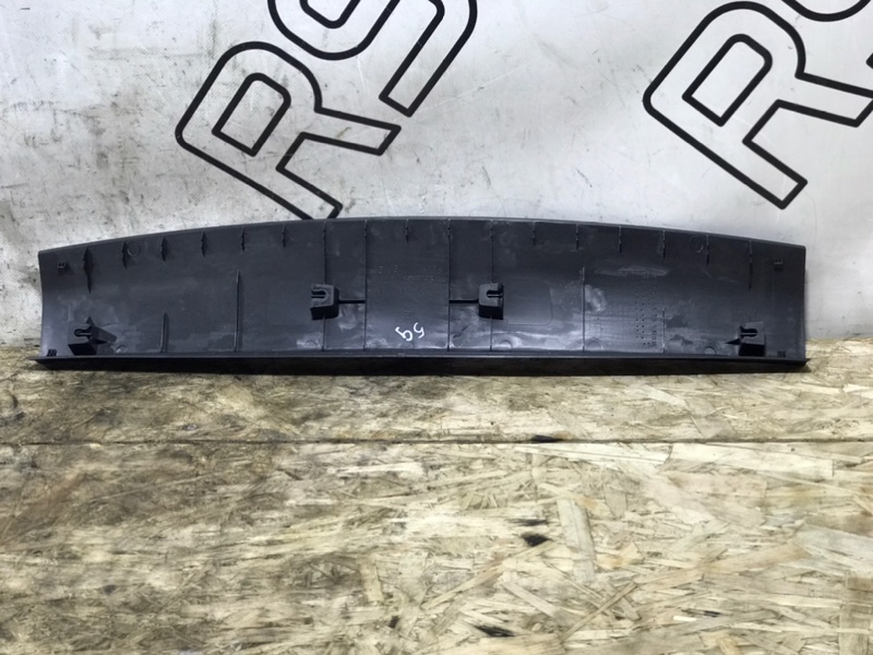 Обшивка двери багажника Mitsubishi ASX 1 Обшивка двери багажника Mitsubishi ASX 1