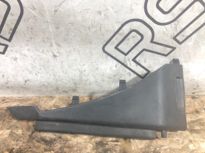 Кронштейн полки багажника левый Opel Astra J GTC 13261691 контрактная