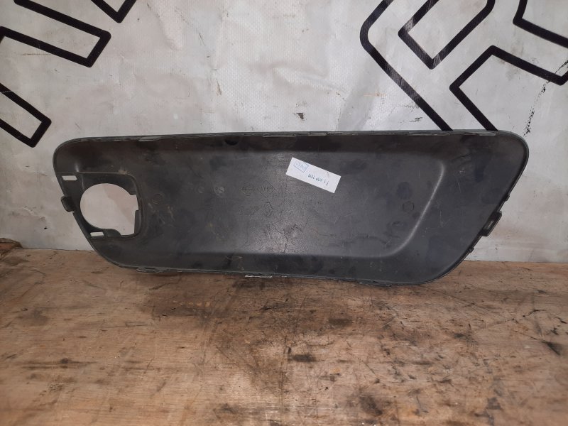 Накладка бампера передняя правая Renault Sandero Stepway 1 620757336R Б/У