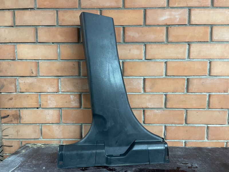 Обшивка стойки кузова левая Mitsubishi Outlander 3 7211A395 контрактная