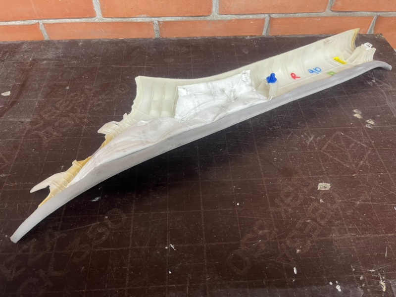 Обшивка стойки кузова передняя правая i40 1 Обшивка стойки кузова передняя правая i40 1