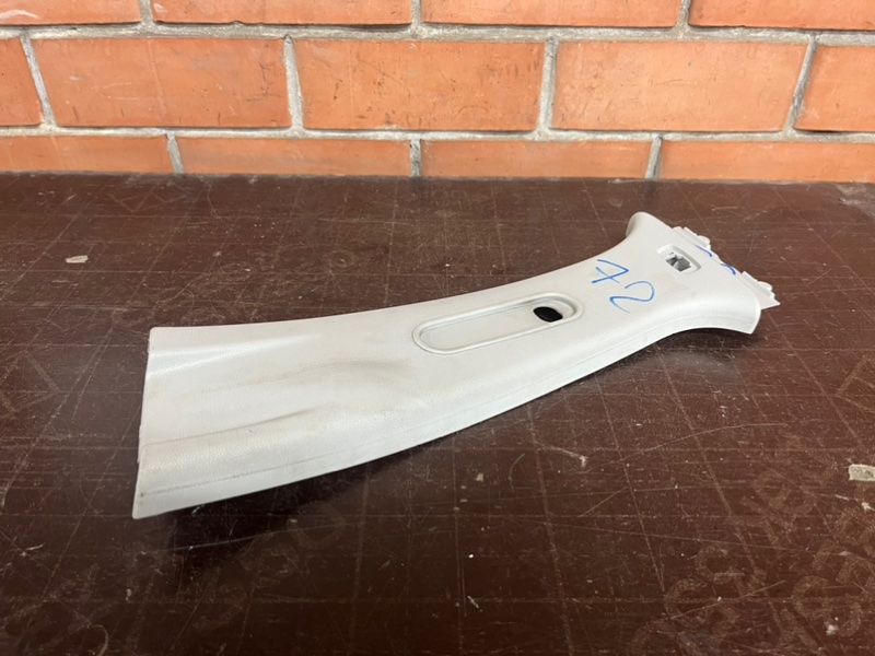 Обшивка стойки кузова левая Fabia 2