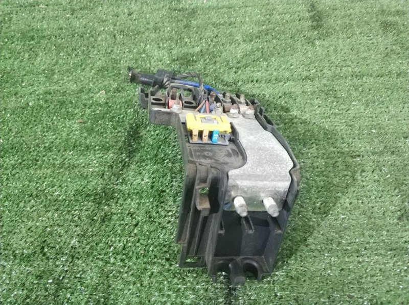 Блок предохранителей Peugeot PARTNER 2 Блок предохранителей Peugeot PARTNER 2
