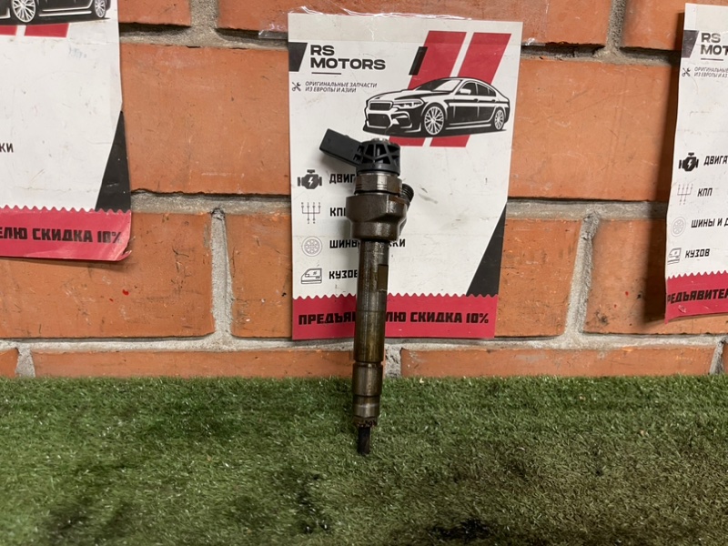 Форсунка топливная BMW 3-series F30 N47D20C 7810702 контрактная