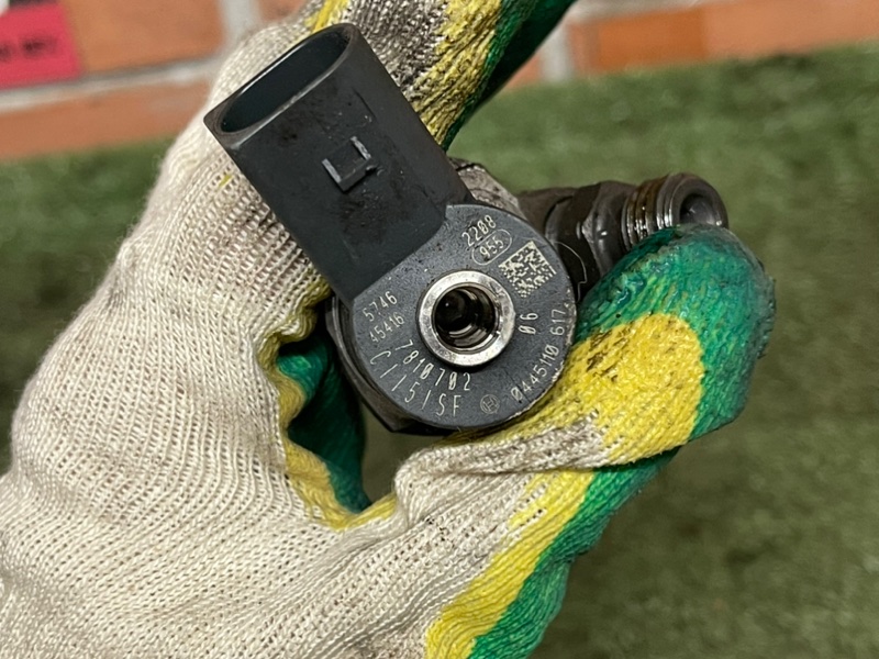 Форсунка топливная 3-series F30 N47D20C