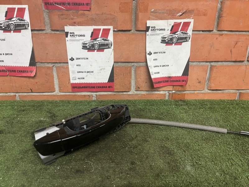 Ручка двери внешняя передняя правая Touareg 2