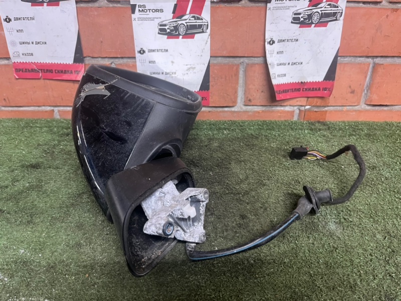 Зеркало заднего вида боковое переднее правое Touareg 2