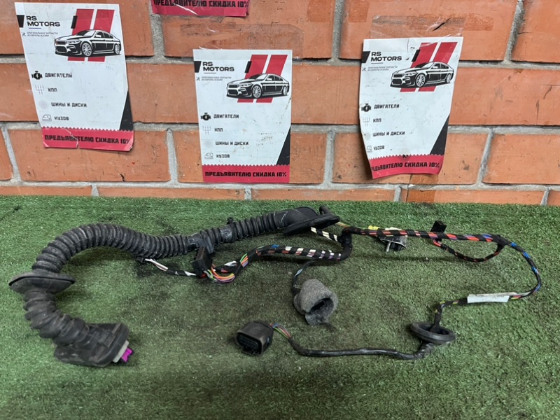 Проводка двери передняя правая Touareg 2