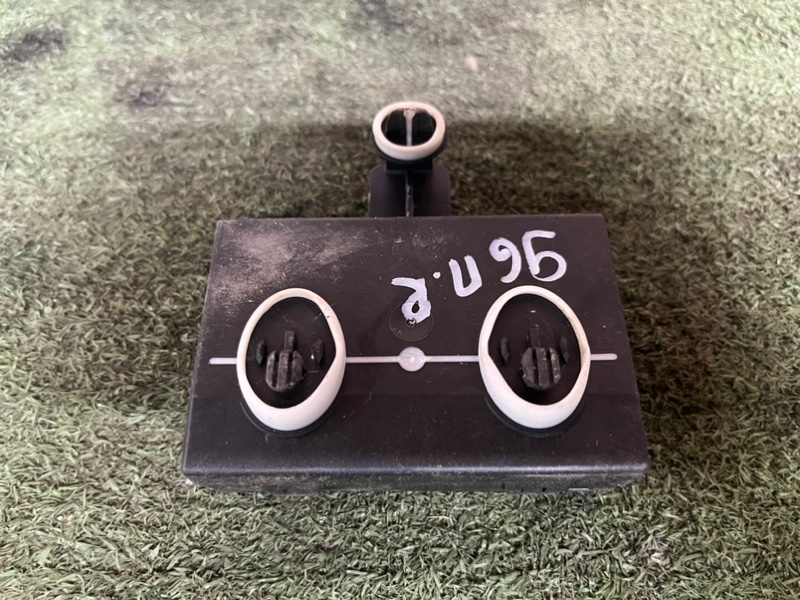 Блок комфорта передний правый Touareg 2 Блок комфорта передний правый Touareg 2