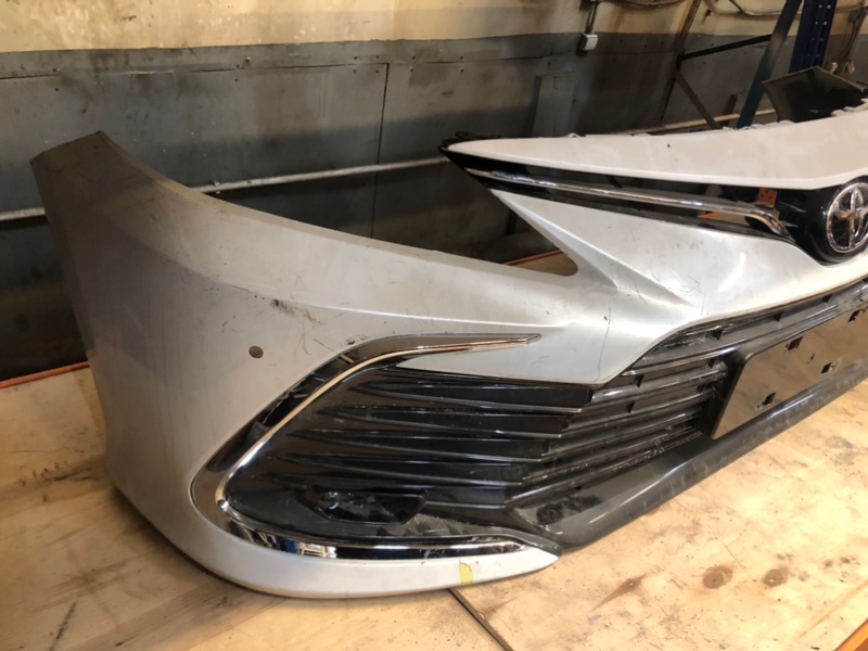 Бампер передний Camry XV70
