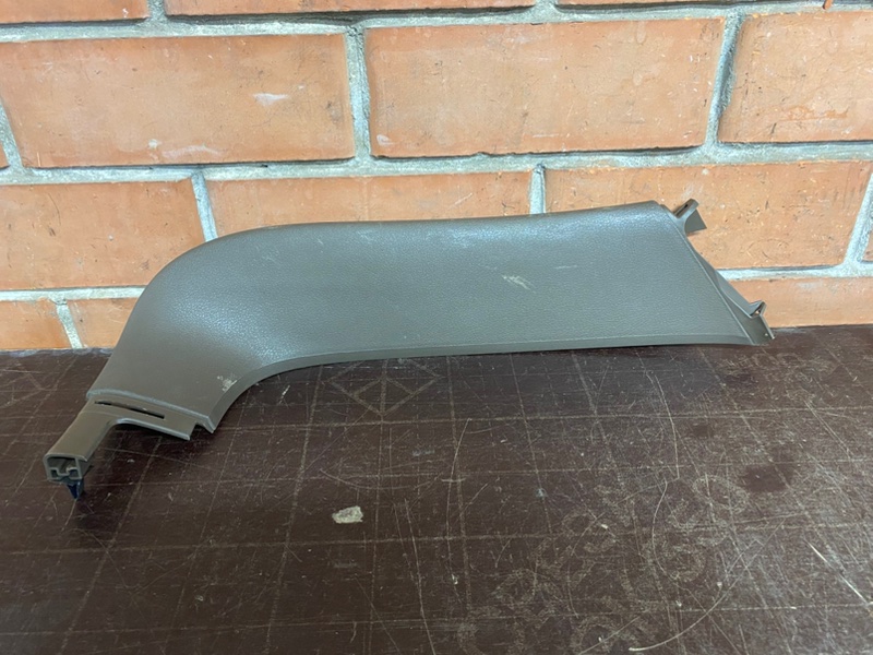 Обшивка крышки багажника задняя левая Porsche Cayenne 958 7P5867587A контрактная