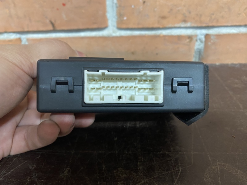 Блок управления центральным замком Epica V250
