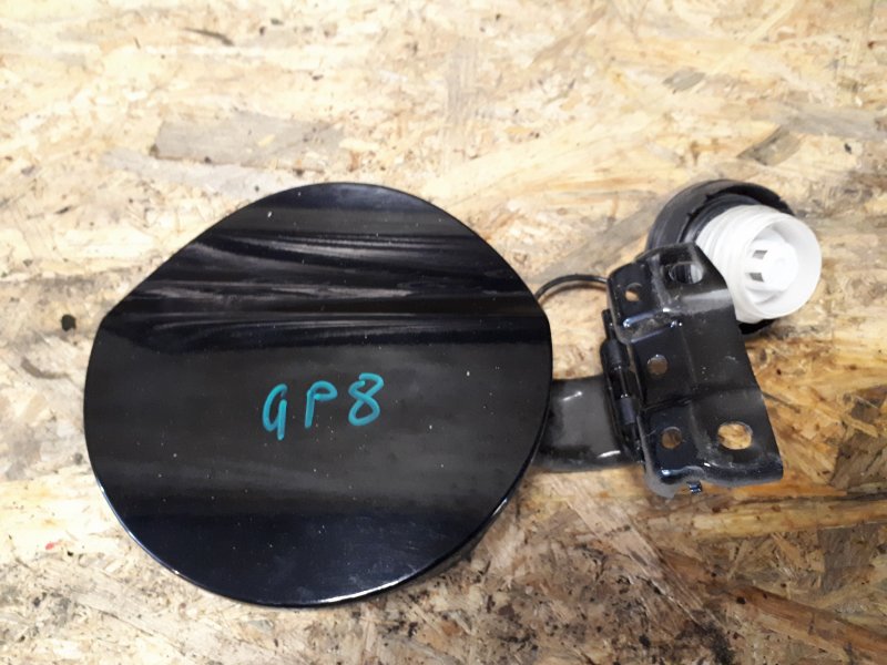 Запчасть лючок бензобака Honda Shuttle GP7 LEB контрактная Лючок бензобака Honda Shuttle GP7 LEB контрактная