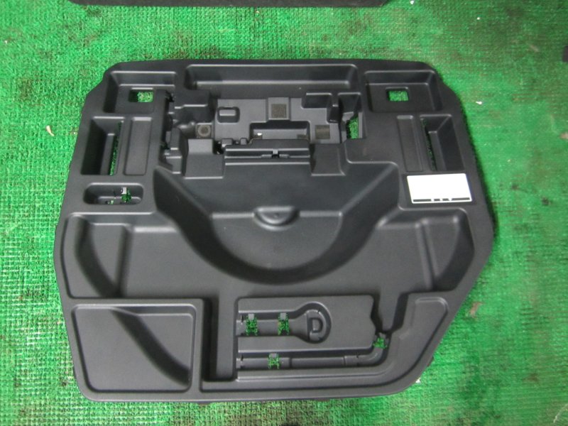 Ванночка в багажник Lexus HS250H ANF10 2AZ-FXE контрактная