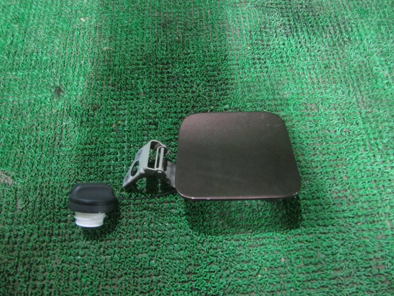 Лючок бензобака Suzuki Solio MA36 K12C контрактная