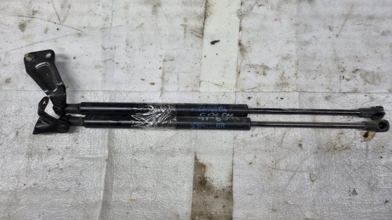 Амортизатор двери багажника HONDA Fit GP5 контрактная