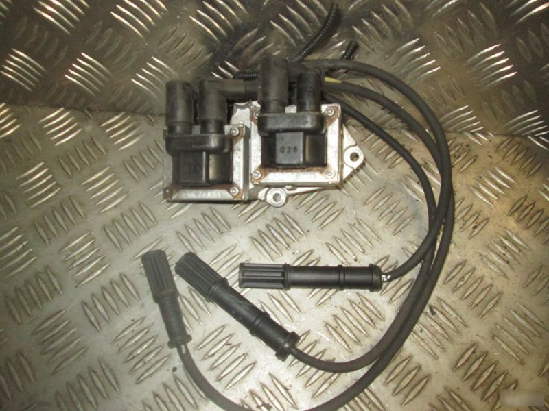 Катушка зажигания Fiat Punto 188A4000 55204020 Б/У