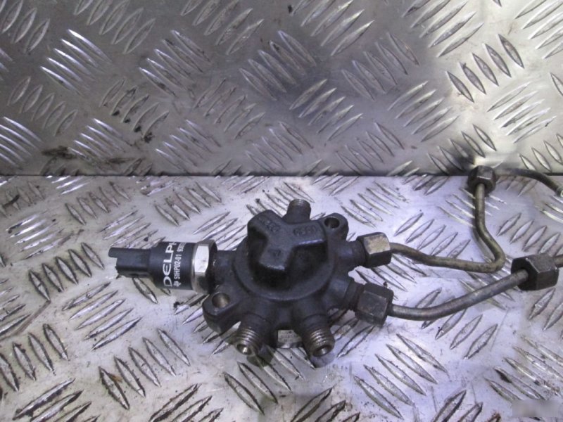 Запчасть топливопровод Ford Transit Connect 2004—2009 R3PA 1S4Q9D280AA Б/У Топливопровод Ford Transit Connect 2004—2009 R3PA 1S4Q9D280AA Б/У