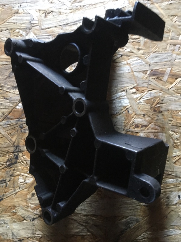 Кронштейн генератора Ford Focus I FXD 1S4Q10239AC контрактная