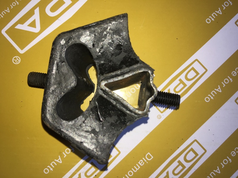 Запчасть опора двигателя Audi 80 1986—1991 B3 02680-624 контрактная Опора двигателя Audi 80 1986—1991 B3 02680-624 контрактная