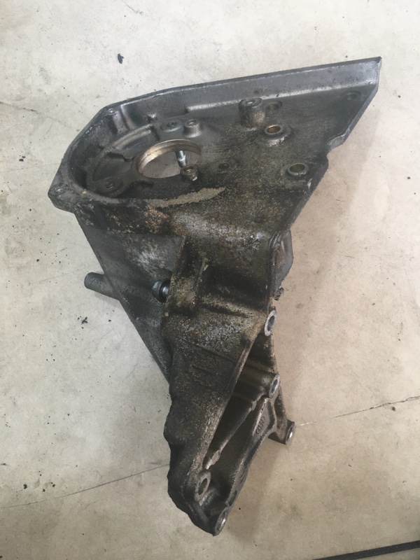 Кронштейн двигателя Alfa Romeo 156 937A2000 46767681 контрактная