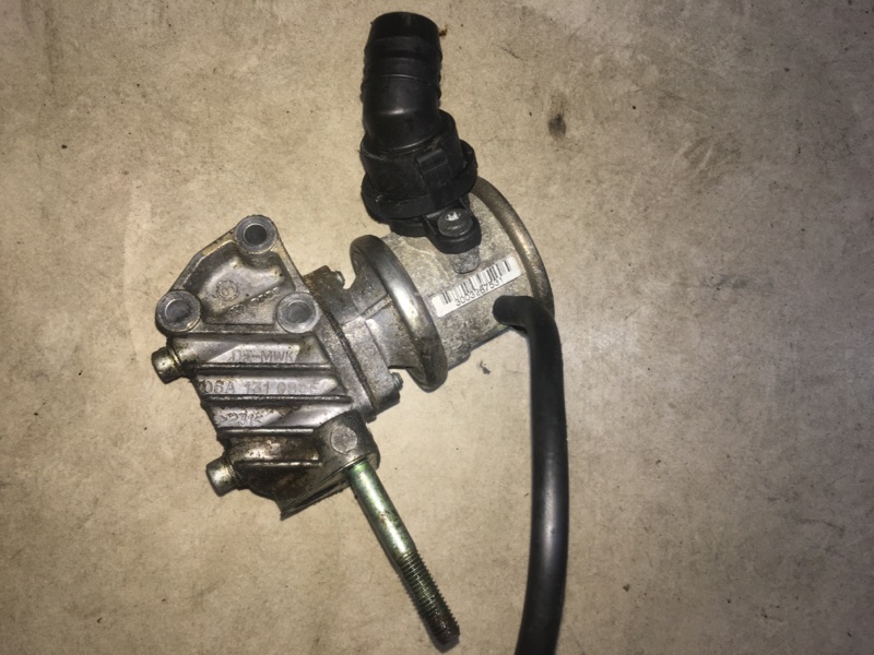 Клапан егр Audi A3 8L APG 06A131085E контрактная