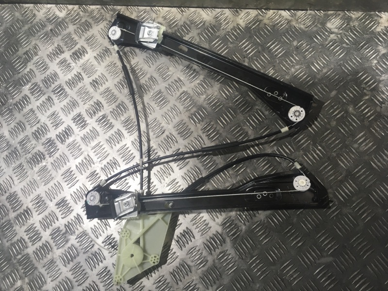 Стеклоподъемник передний левый Polo 2009-2019