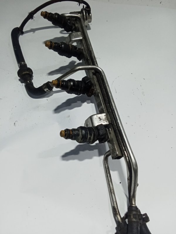 Форсунка топливная Volkswagen Sharan 1997-2000 I AJH 06A906031 Б/У